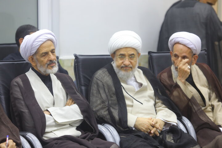 تصاویر / دیدار رئیس جمهور پزشکیان با اعضای جامعه مدرسین حوزه علمیه قم