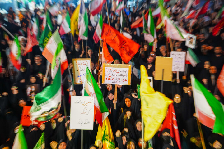 تصاویر/ تجمع باشکوه مردم نیروگاه قم در چله سوم شهادت قائد امت و شهدای جنگ رمضان