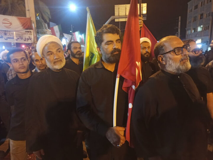 تصاویر/ بازدید امام جمعه برازجان از موکب های فعال در اجتماع شبانه برازجان