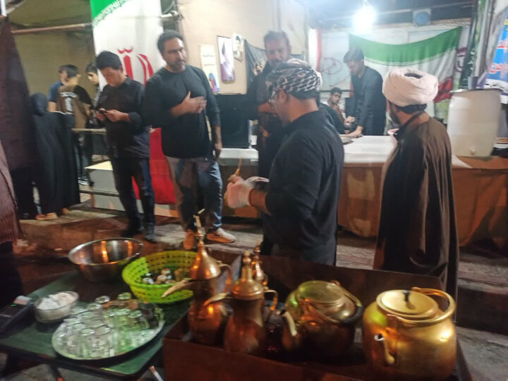 تصاویر/ بازدید امام جمعه برازجان از موکب های فعال در اجتماع شبانه برازجان