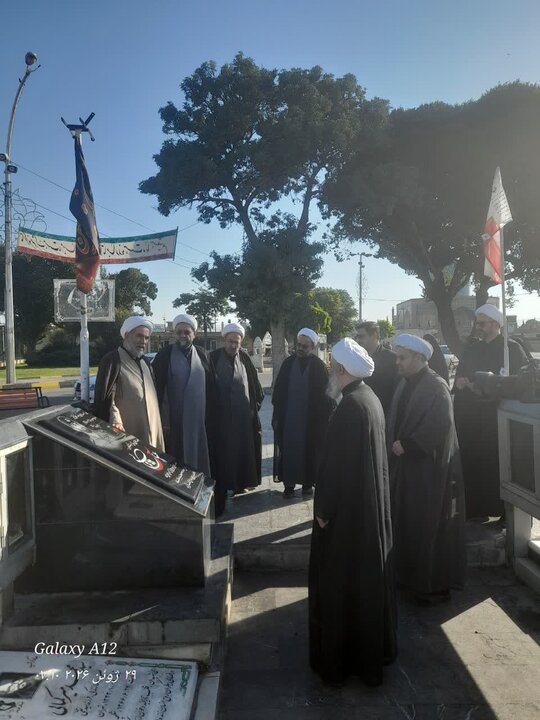 تصاویر / تجدید میثاق مدیر حوزه های علمیه خواهران کشور با شهدای استان قزوین