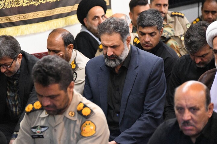 تصاویر |دومین روز اقامه عزای حسینی در دفتر امام جمعه اصفهان