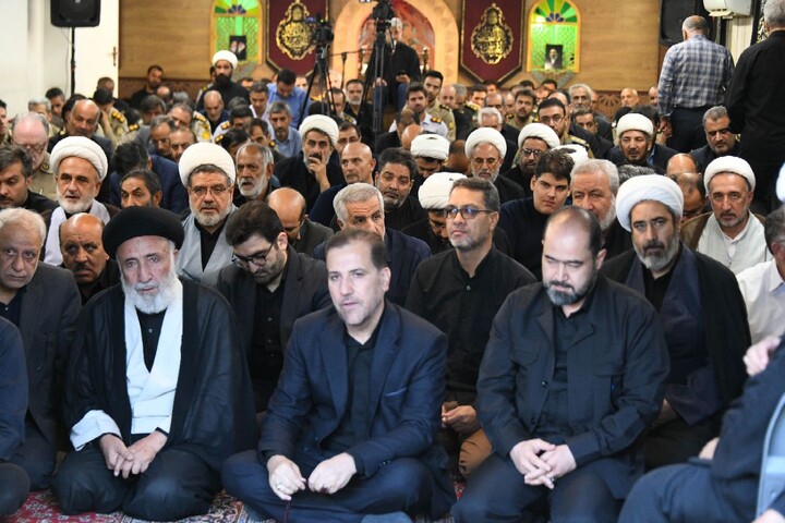تصاویر |دومین روز اقامه عزای حسینی در دفتر امام جمعه اصفهان