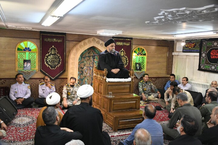 تصاویر |دومین روز اقامه عزای حسینی در دفتر امام جمعه اصفهان