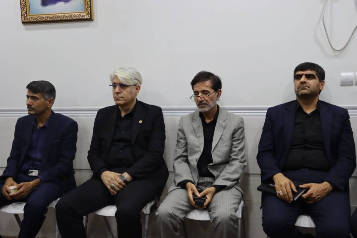 دیدار اعضای کمیسیون مبارزه با قاچاق کالا و ارز با نماینده ولی فقیه در خوزستان
