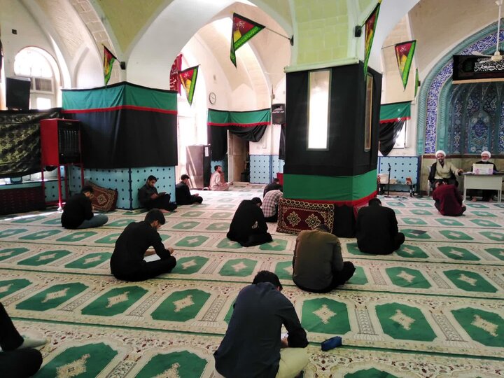 تصاویر/ امتحانات نیمسال دوم طلاب مدرسه علمیه آیت‌الله مدنی کاشانی(ره)