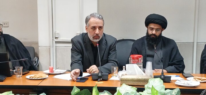متن‌خوانی عمیق آثار رهبر شهید، شرط تربیت نسل مؤمن و انقلابی است