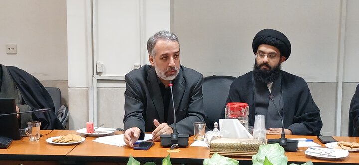 متن‌خوانی عمیق آثار رهبر شهید، شرط تربیت نسل مؤمن و انقلابی است