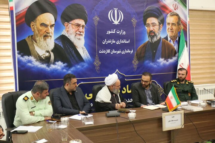 تصاویر/ حضور امام جمعه کلاردشت در جلسات «جلسه شورای اقامه نماز» و «نشست قرارگاه مدیریت محله محور»