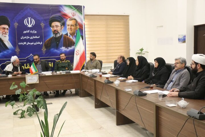 تصاویر/ حضور امام جمعه کلاردشت در جلسات «جلسه شورای اقامه نماز» و «نشست قرارگاه مدیریت محله محور»