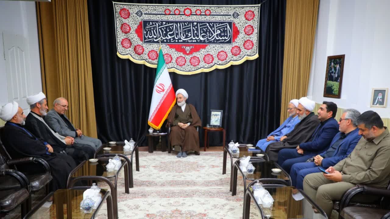 تکریم شهدا و جانبازان، گامی در مسیر عزت و تعالی ایران اسلامی است