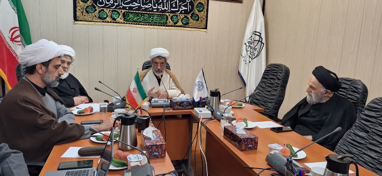 بررسی اساسنامه جایزه جهانی شهید صدر با تاکید بر نقش حوزه‌های علمیه