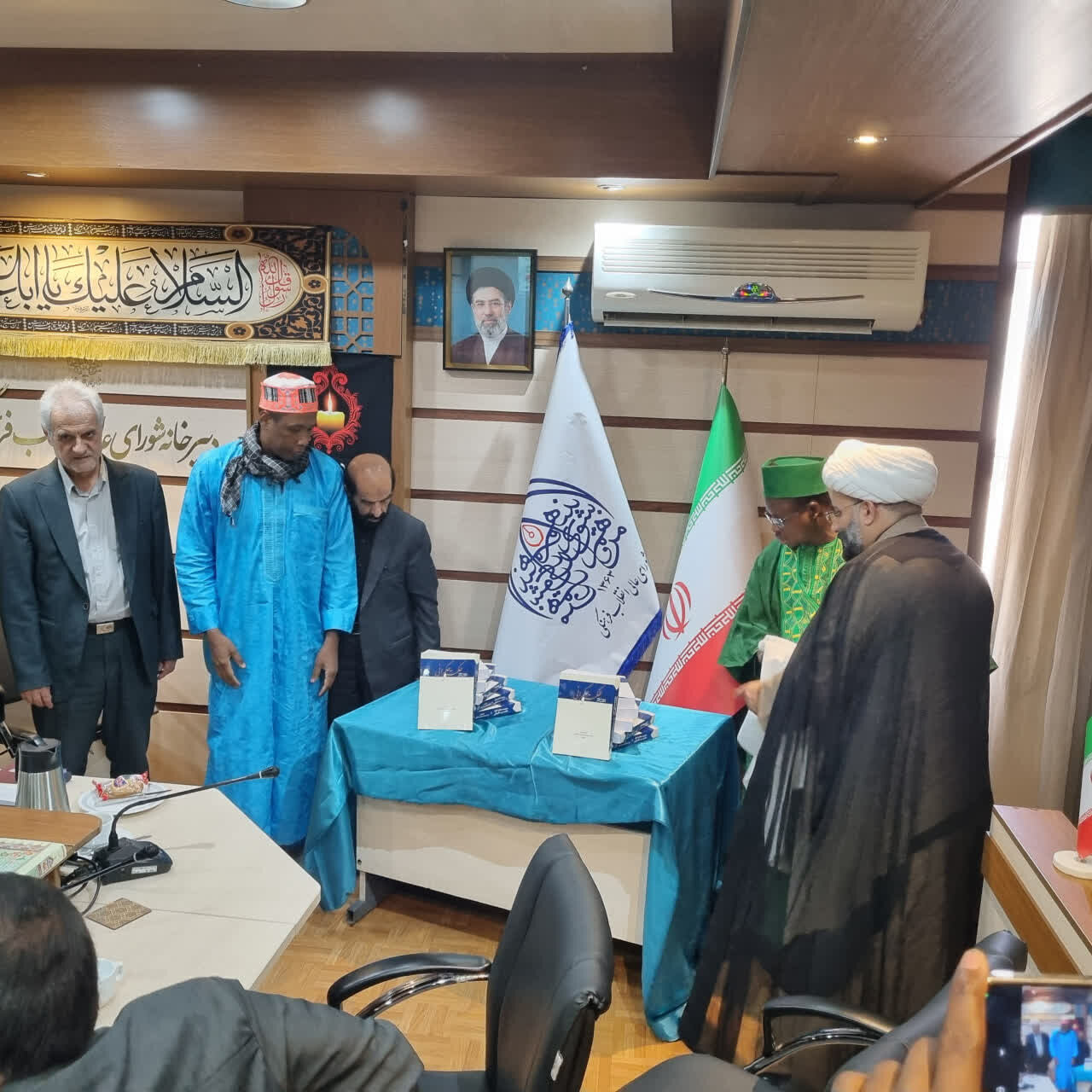 رونمایی از مجموعه آثار نخستین کنگره بین المللی حکمت و حکمرانی + تصاویر