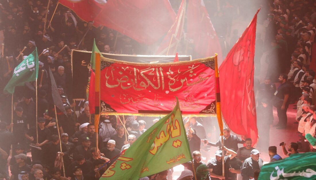 انطلاق موكب عزاء بني أسد ومواكب العشائر العراقية في ذكرى دفن الأجساد الطاهرة للإمام الحسين (عليه السلام) وأصحابه (فيديو وصور)