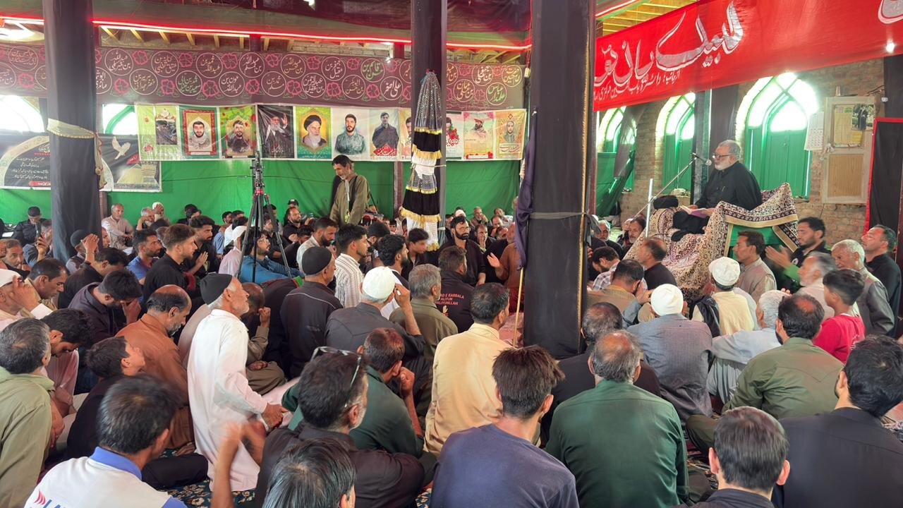 وادی کشمیر میں جلوس ہائے عزاء کا سلسلہ جاری: واقعۂ کربلا ظلم کے خلاف استقامت، حریت اور انسانی اقدار کا ابدی منشور ہے، آغا سید حسن