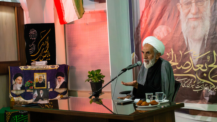 تصاویر/ دیدار حجت الاسلام مهدی طائب با ائمه جماعات شهر کرمان