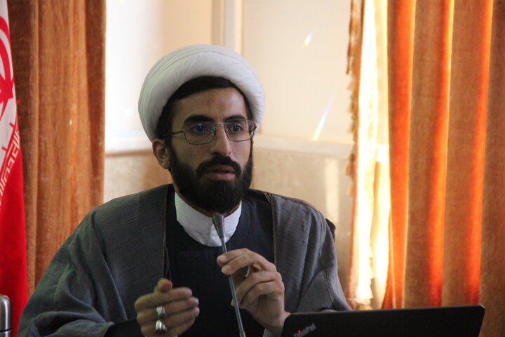 تصاویر / کارگاه آموزشی تربیت مربی در حوزه علمیه قزوین