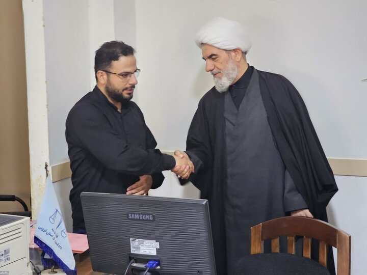 تصاویر / خداقوت امام جمعه بویین زهرا به مجموعه دستگاه قضایی