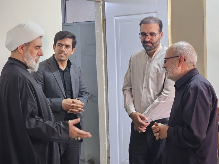 تصاویر / خداقوت امام جمعه بویین زهرا به مجموعه دستگاه قضایی