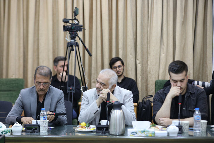 تصاویر/ محفل شعر «باید برخاست»