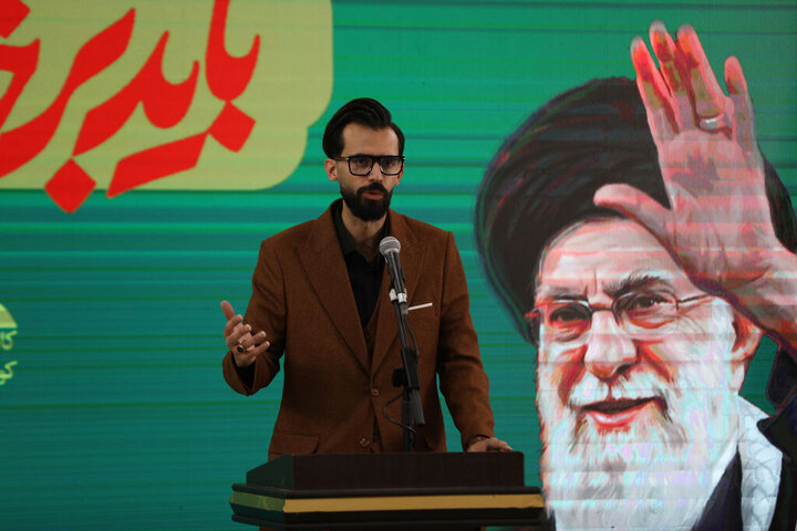تصاویر/ محفل شعر «باید برخاست»