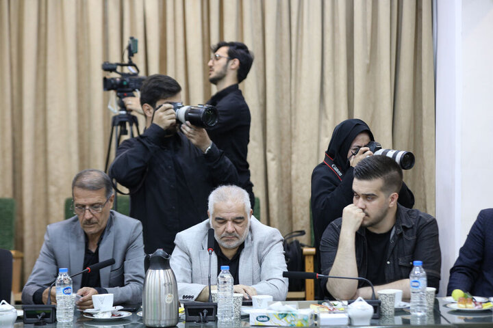تصاویر/ محفل شعر «باید برخاست»