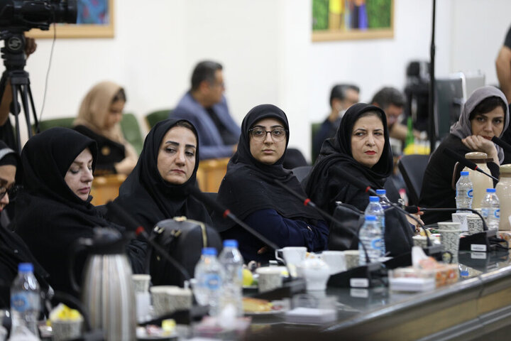تصاویر/ محفل شعر «باید برخاست»