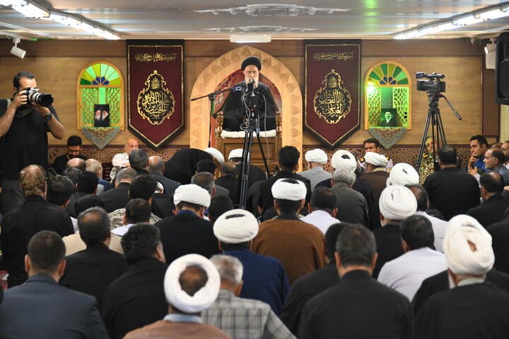 تصاویر|سومین روز اقامه عزای حسینی در دفتر امام جمعه اصفهان
