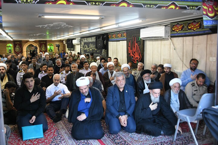 تصاویر|سومین روز اقامه عزای حسینی در دفتر امام جمعه اصفهان