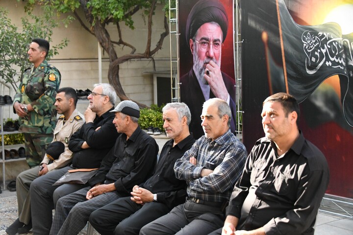 تصاویر|سومین روز اقامه عزای حسینی در دفتر امام جمعه اصفهان