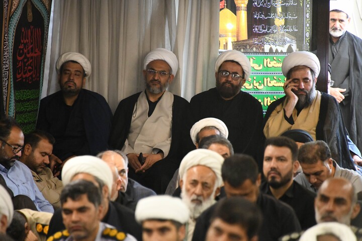 تصاویر|سومین روز اقامه عزای حسینی در دفتر امام جمعه اصفهان