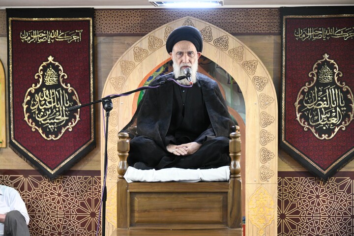 تصاویر|سومین روز اقامه عزای حسینی در دفتر امام جمعه اصفهان