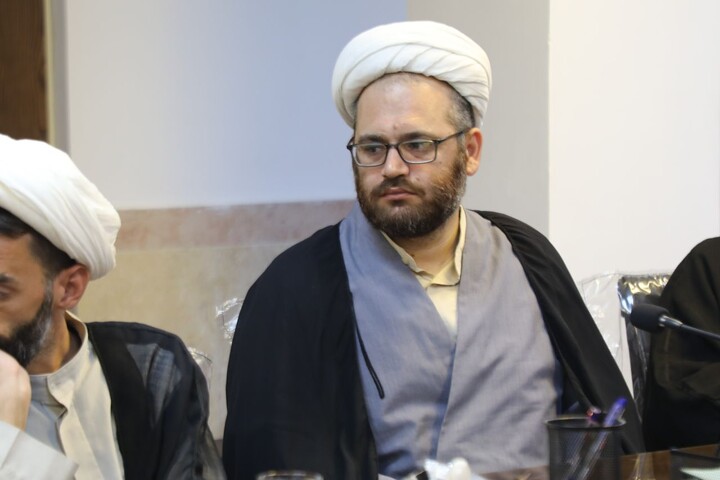 تصاویر/ نشست بصیرتی به مناسبت فرارسیدن هفته قوه قضائیه برگزار شد