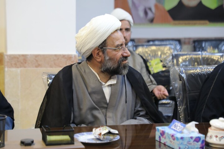 تصاویر/ نشست بصیرتی به مناسبت فرارسیدن هفته قوه قضائیه برگزار شد