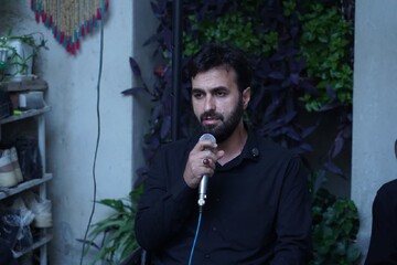 تصاویر/ یادواره خانگی شهید شوکتی میر از شهدای ناوشکن دنا در خرم آباد