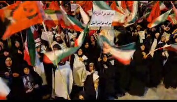 فیلم | تجمع مردم انقلابی دلفان در موج ۱۲۱