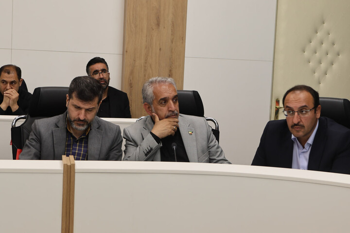 چهارمین جلسه ستاد وداع و تشییع پیکر مطهر رهبر شهید در همدان

