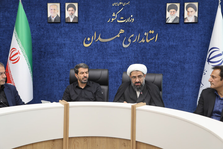 چهارمین جلسه ستاد وداع و تشییع پیکر مطهر رهبر شهید در همدان
