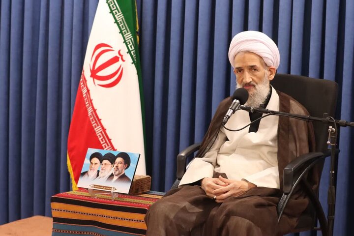 نشست رانندگان با نماینده ولی فقیه در مازندران