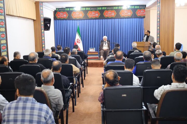 نشست رانندگان با نماینده ولی فقیه در مازندران
