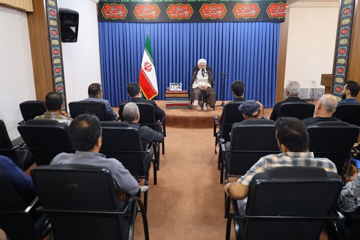 نشست رانندگان با نماینده ولی فقیه در مازندران
