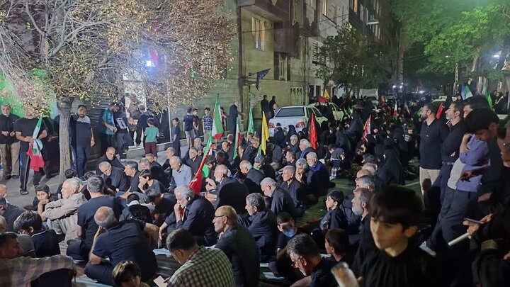 تصاویر/ اجتماع حماسی نمازگزاران مسجد المهدی (ع) در خون خواهی امام شهید