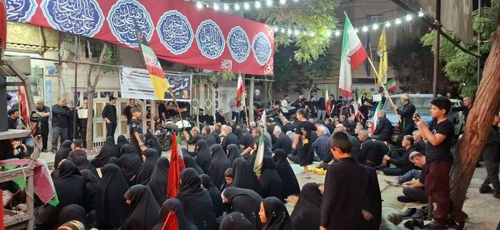 تصاویر/ اجتماع حماسی نمازگزاران مسجد المهدی (ع) در خون خواهی امام شهید