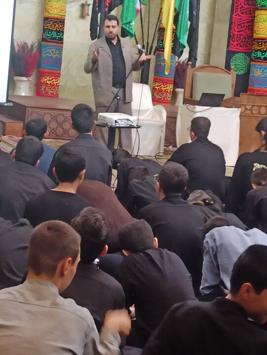 تصاویر/ برگزاری دوره آموزش خبرنگاری، هوش مصنوعی در مدرسه علمیه دارالسلام تهران