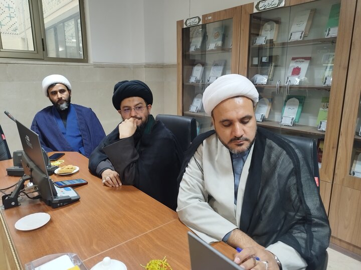 تصاویر/دیدار مدیران مدارس علمیه سیستان و بلوچستان با معاون آموزش حوزه‌های علمیه