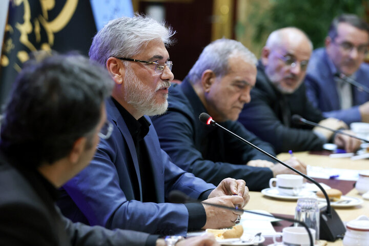 تصاویر/ نشست رئیس جمهور با جمعی از اساتید مدیریت دانشگاه‌های کشور
