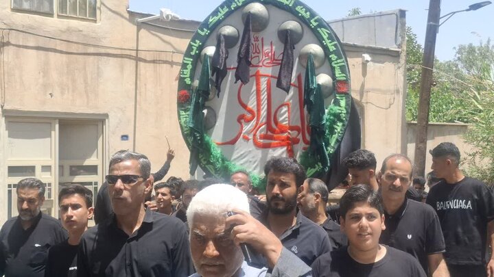 تصاویر/آیین سنتی مذهبی نخل‌گردانی در روز شش امام حسین(ع) در نیاسر