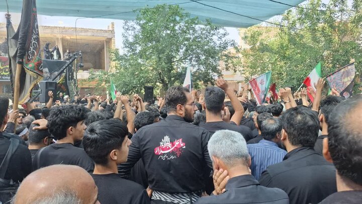 تصاویر/آیین سنتی مذهبی نخل‌گردانی در روز شش امام حسین(ع) در نیاسر