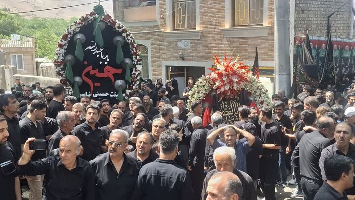 تصاویر/آیین سنتی مذهبی نخل‌گردانی در روز شش امام حسین(ع) در نیاسر