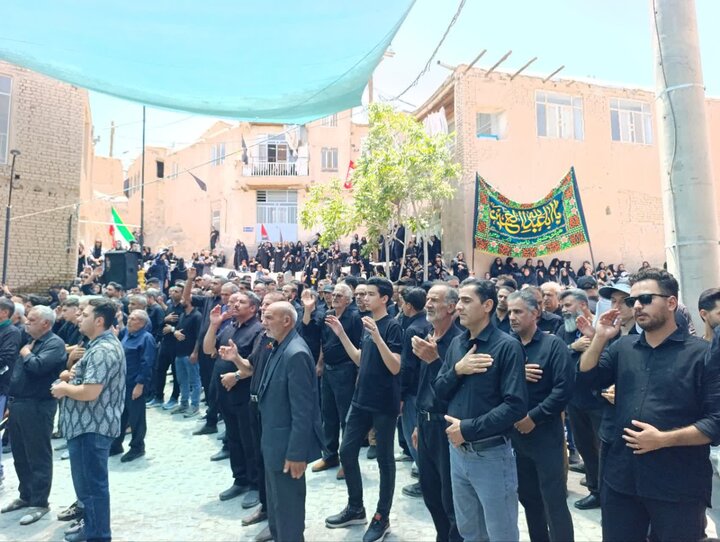 تصاویر/آیین سنتی مذهبی نخل‌گردانی در روز شش امام حسین(ع) در نیاسر